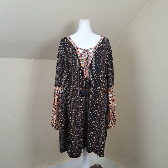 Anthropologie Maaji Black Bagh Ellie Tunic Kafran Beach Size Large - Picture 1 of 12